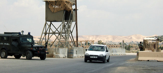 Image:Jericho checkpoint 2005.jpg