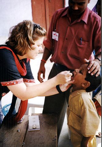 Image:Vaccination-polio-india.jpg