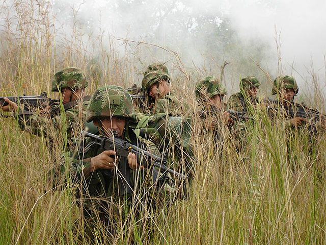 Image:Ejército4.jpg