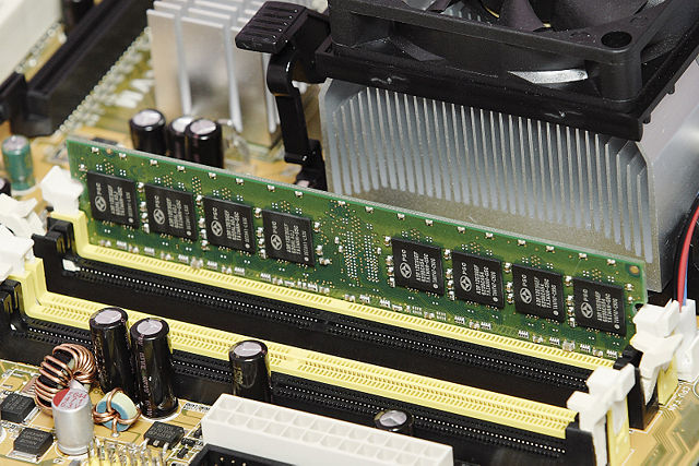 Image:DDR2 ram mounted.jpg