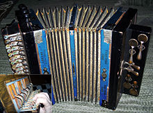 Diatonic button accordion (German make, early 20th century).
