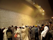 Pilgrims at the Jamrah of Aqaba at Hajj, 2005