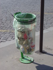 Since the 1995 terror bombings in France, public trashcans have largely been replaced by transparent plastic bags, in which it is difficult to hide a bomb.