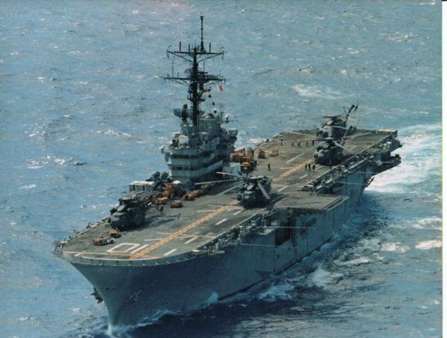 Image:USS Tripoli LPH10 a.jpg