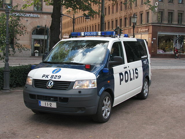 Image:Helsinki police car.jpg