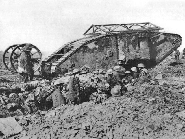 Image:British Mark I male tank Somme 25 September 1916.jpg