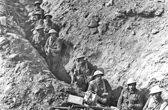 Image:New Zealand trench Flers September 1916.jpg