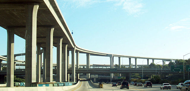 Image:Los Angeles Freeway Interchange.jpg
