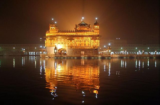 Image:Amritsar-golden-temple-00.JPG
