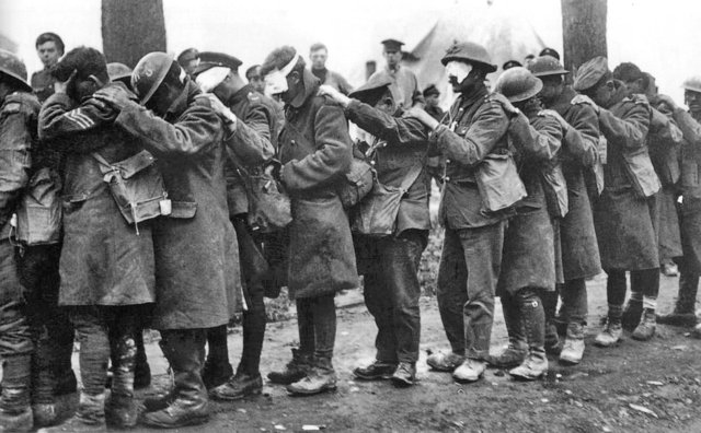 Image:British 55th Division gas casualties 10 April 1918.jpg