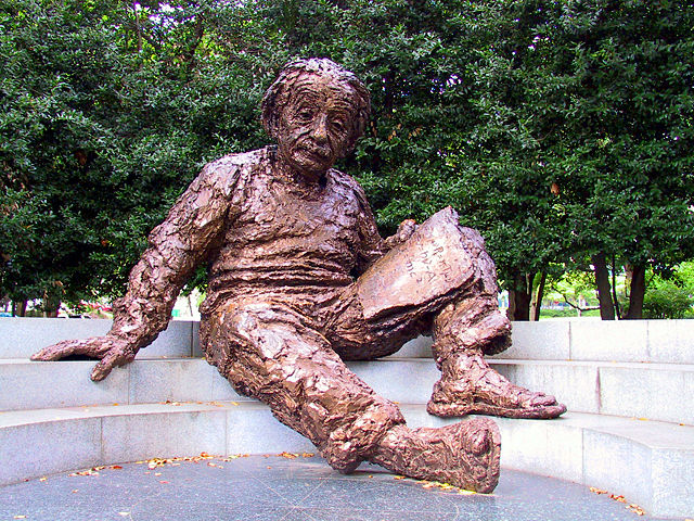 Image:Einstein Memorial.jpg