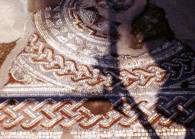 Image:Mosaic.woodchester.arp.750pix.jpg