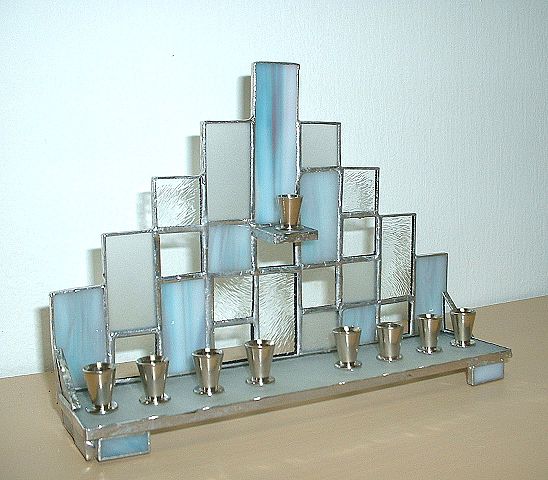 Image:Tiffany glasswork Hanukkah menora02.jpg
