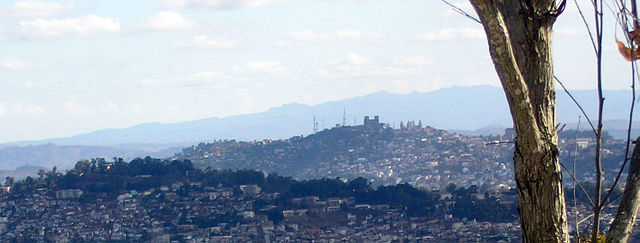 Image:Ankaratra as seen from Antananarivo.jpg