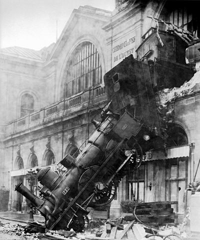 Image:Train wreck at Montparnasse 1895.jpg