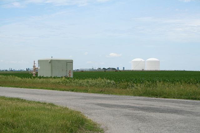Image:Manlove gas storage facility.jpg