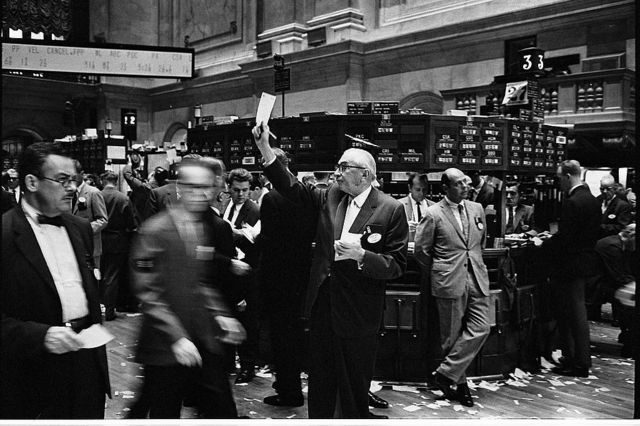 Image:NY stock exchange traders floor LC-U9-10548-6.jpg