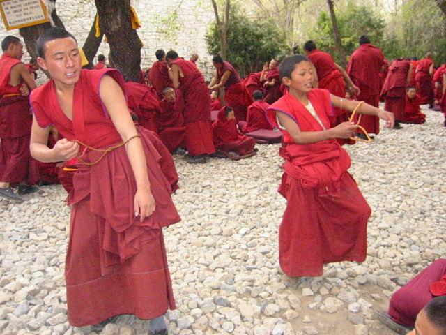 Image:Young monks of Drepung.jpg