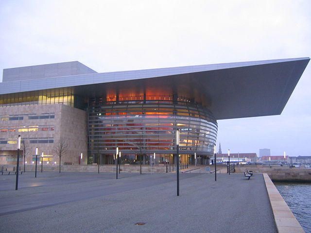 Image:Copenhagen opera 2005.jpg
