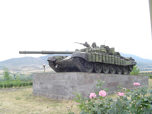 Image:Tank memorial Stepanakert.JPG