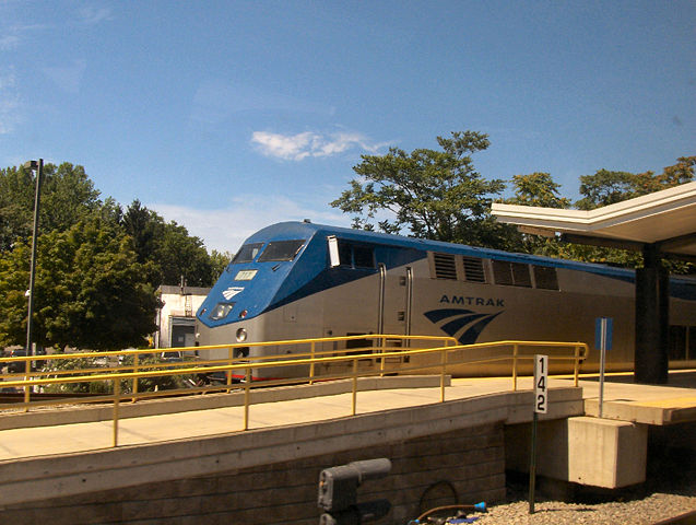 Image:Amtrak-albany-NY.JPG