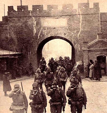 Image:IJA troops enter Mukden.jpg