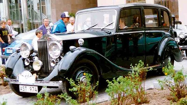 Image:Rolls-Royce 25 30 HP Limousine 1936.jpg