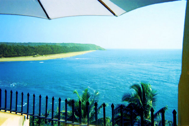 Image:India Goa Coastline Tiracol.jpg