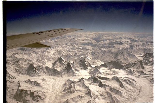 Image:Himalayan mountains from air 001.jpg