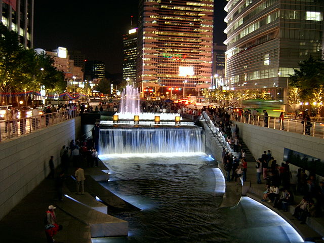 Image:Seoul Cheonggyecheon night.jpg