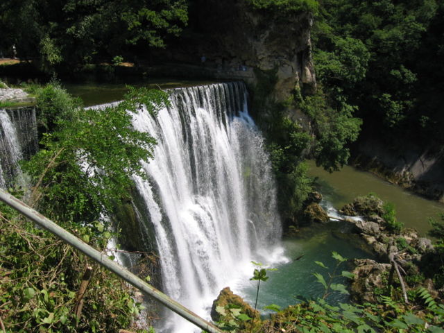 Image:Waterfall in Jajce Bosnia.JPG