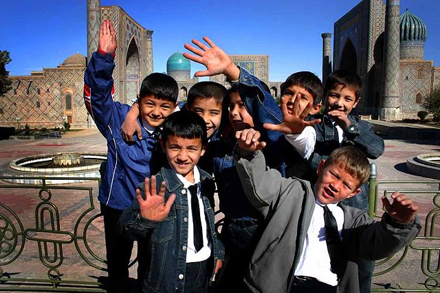 Image:Young Uzbekistani boys at a mosque in Uzbekistan.jpg