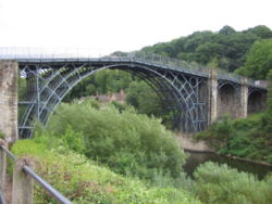 The Iron Bridge (1781)The first large bridge made of cast iron