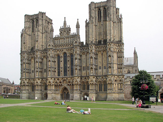 Image:Wells.cathedral.front.arp.jpg