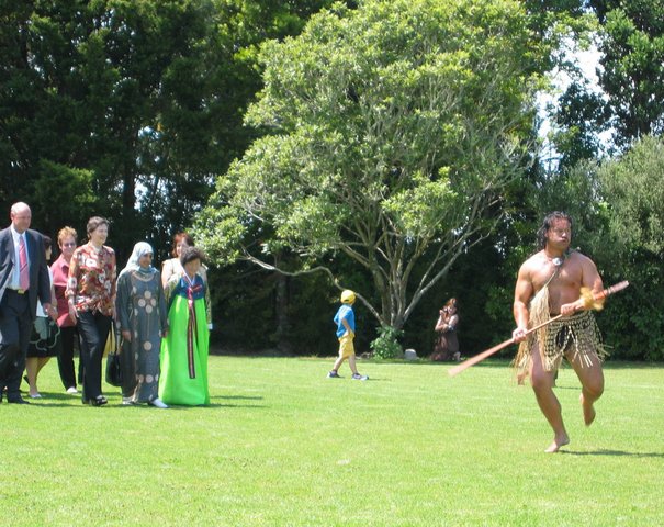 Image:Helen Clark welcomed to Hoani Waititi Marae 2006-02-06.jpg