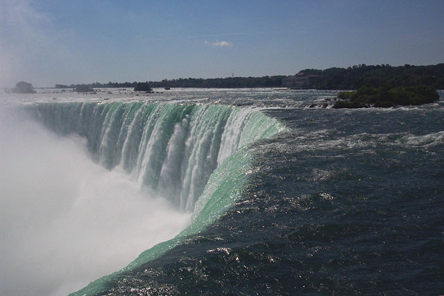 Image:Canadian Falls Aug 2004.JPG