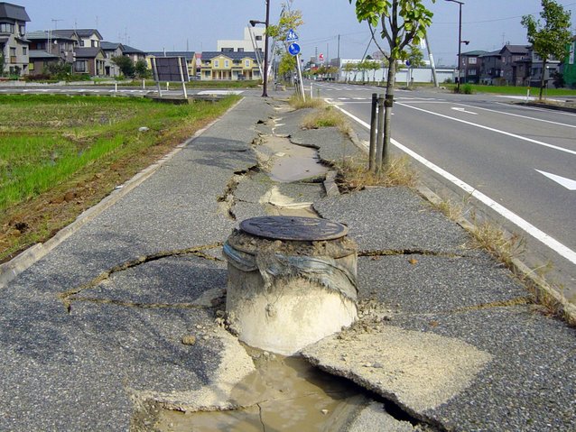 Image:Chuetsu earthquake-earthquake liquefaction1.jpg