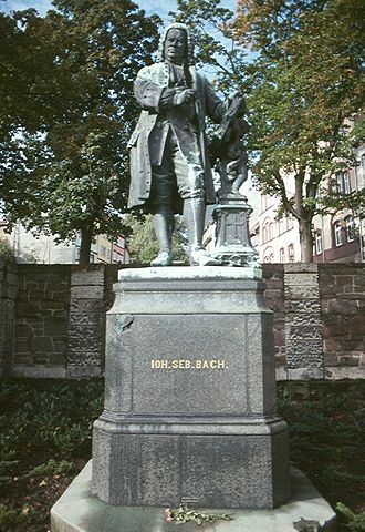 Image:914u Statue of Johann Sebastian Bach, Eisenach, GER, 22 S.jpg
