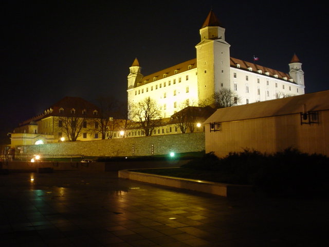 Image:Bratislava Castle.jpg