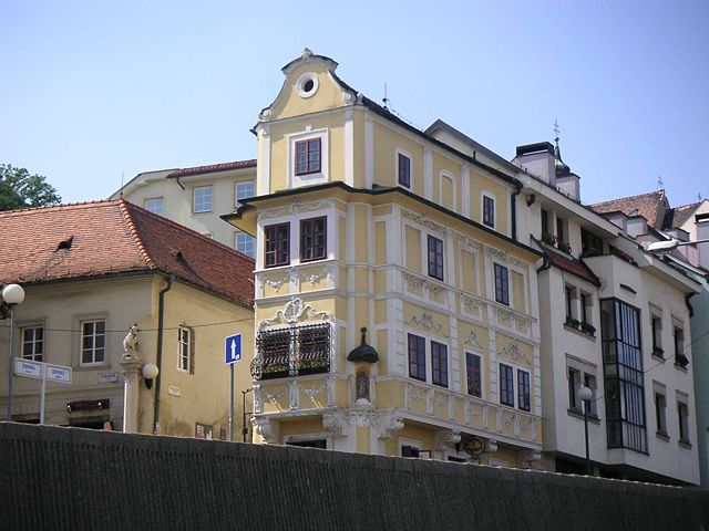 Image:Bratislava-dom u dobrého pastiera.jpg