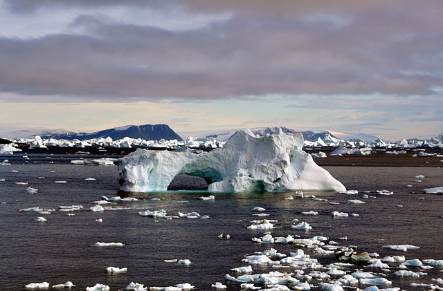 Image:Iceberg with hole edit.jpg