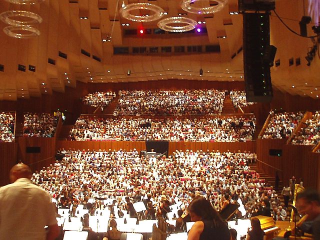 Image:Sala principal de conciertos ópera de Sydney.jpg