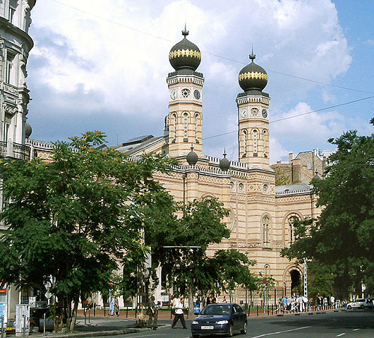 Image:Synagogue-Budapest.jpg