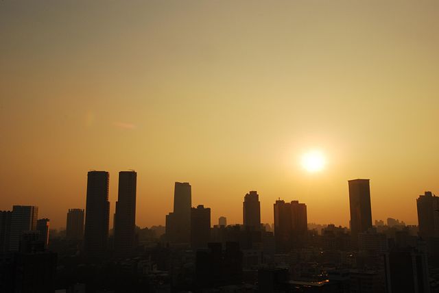 Image:Taichung Skyline in the evening.JPG