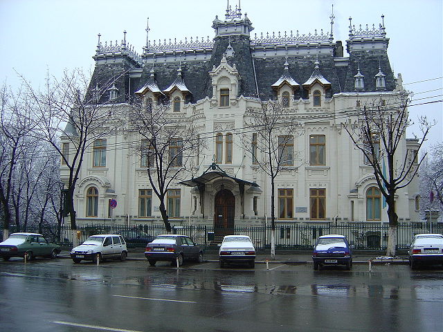 Image:Cretzulescu palace.JPG