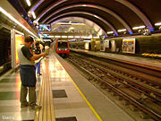 Cristobal Colón Station in Line 4