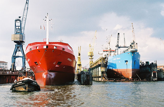 Image:Two Ships-Hamburg.jpg