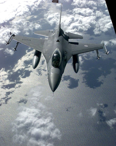Image:F16A FAP refuel KC-10.jpg