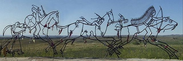 Image:Little-bighorn-memorial-sculpture-2.jpg