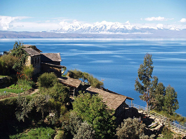 Image:Lake Titicaca on the Andes from Bolivia.jpg